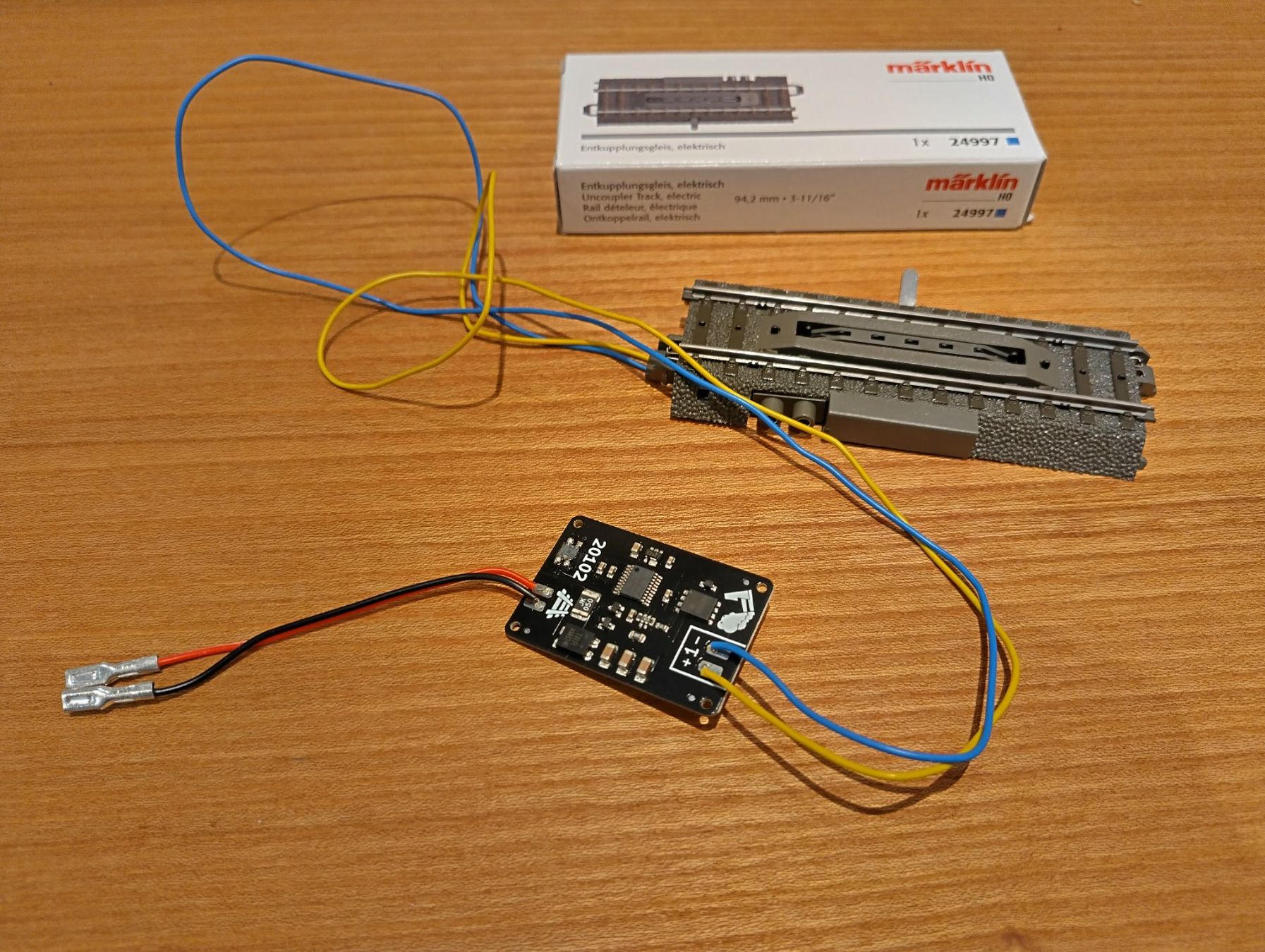 Märklin Modellini di ferrovie: Märklin 24997 Entkupplungsgleis 94,2mm mit Decoder – Nuovo (secondo la descrizione) da Bern venduto da ph73 2