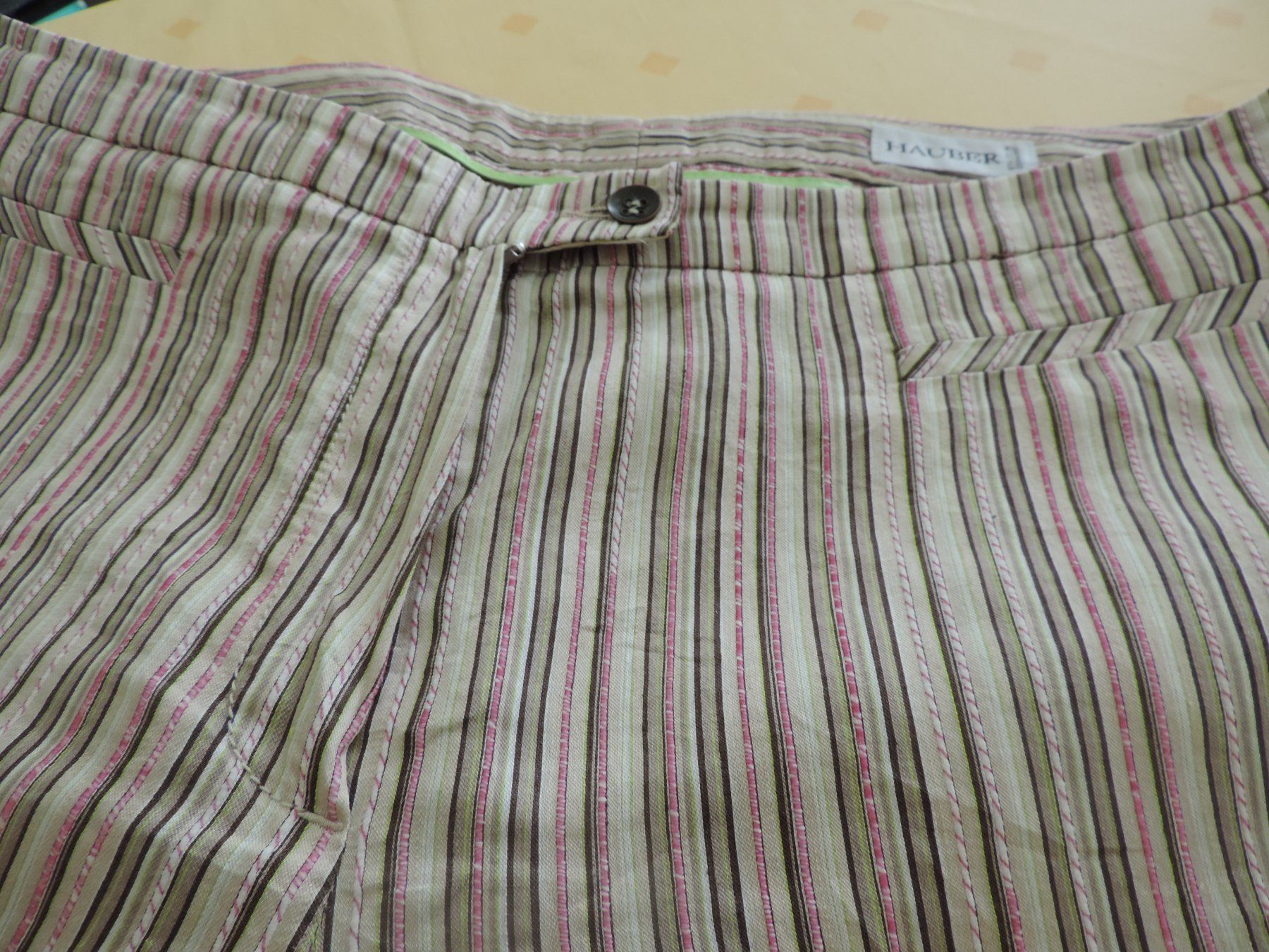 Pantaloni: wunderbare fein gestreifte Hose von Hauber – Nuovo (secondo la descrizione) da Menziken venduto da Feh 1