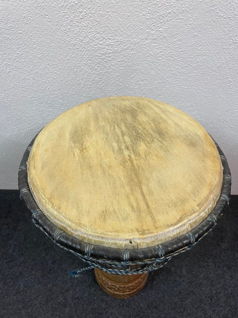 Musikinstrumente: Djembé africain authentique – Gebraucht aus Vaulruz von BeautifulDecay 2