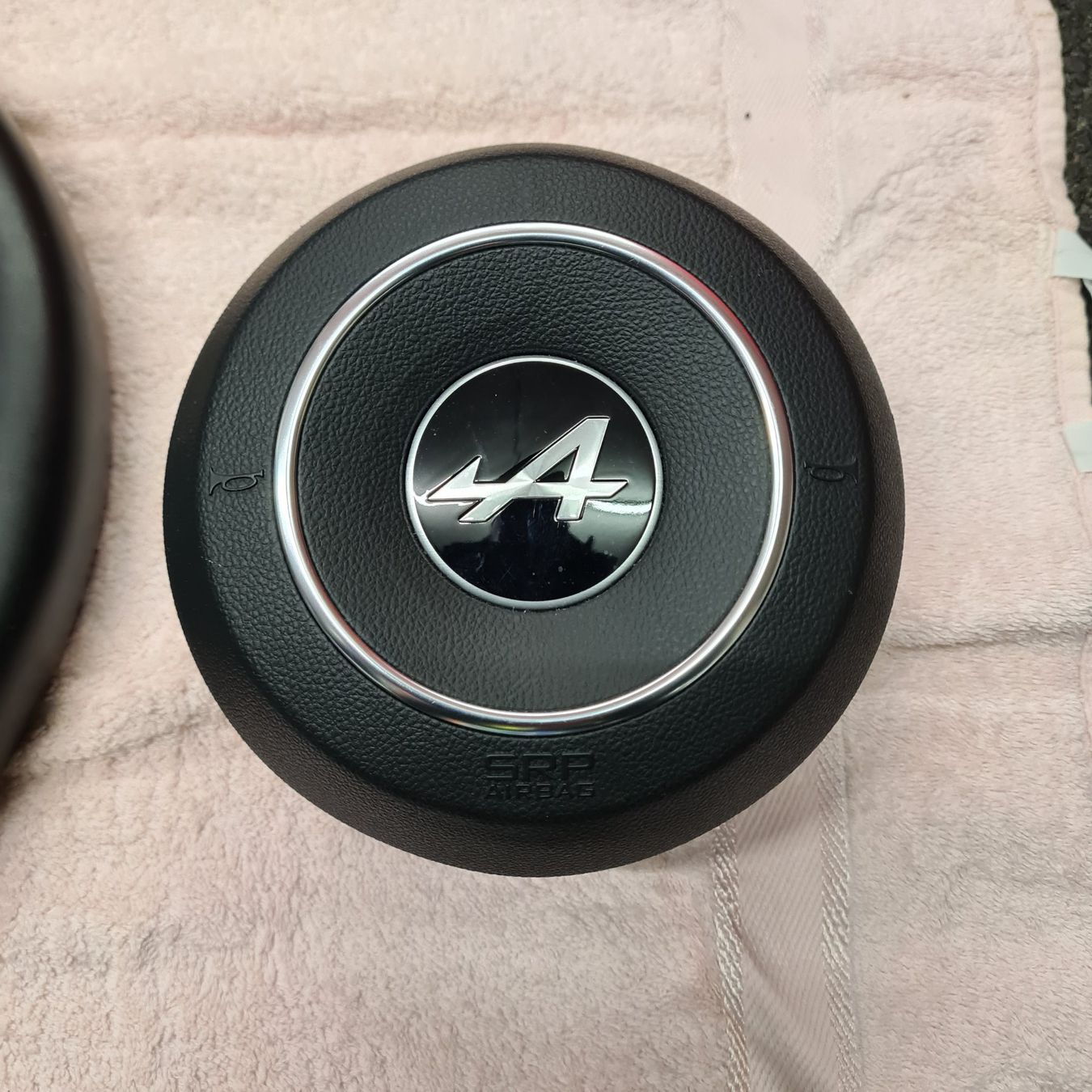 Tutti pezzi di ricambio auto: Alpine A110S - Volant + Airbag – Usato da Coppet venduto da SergeG01 4