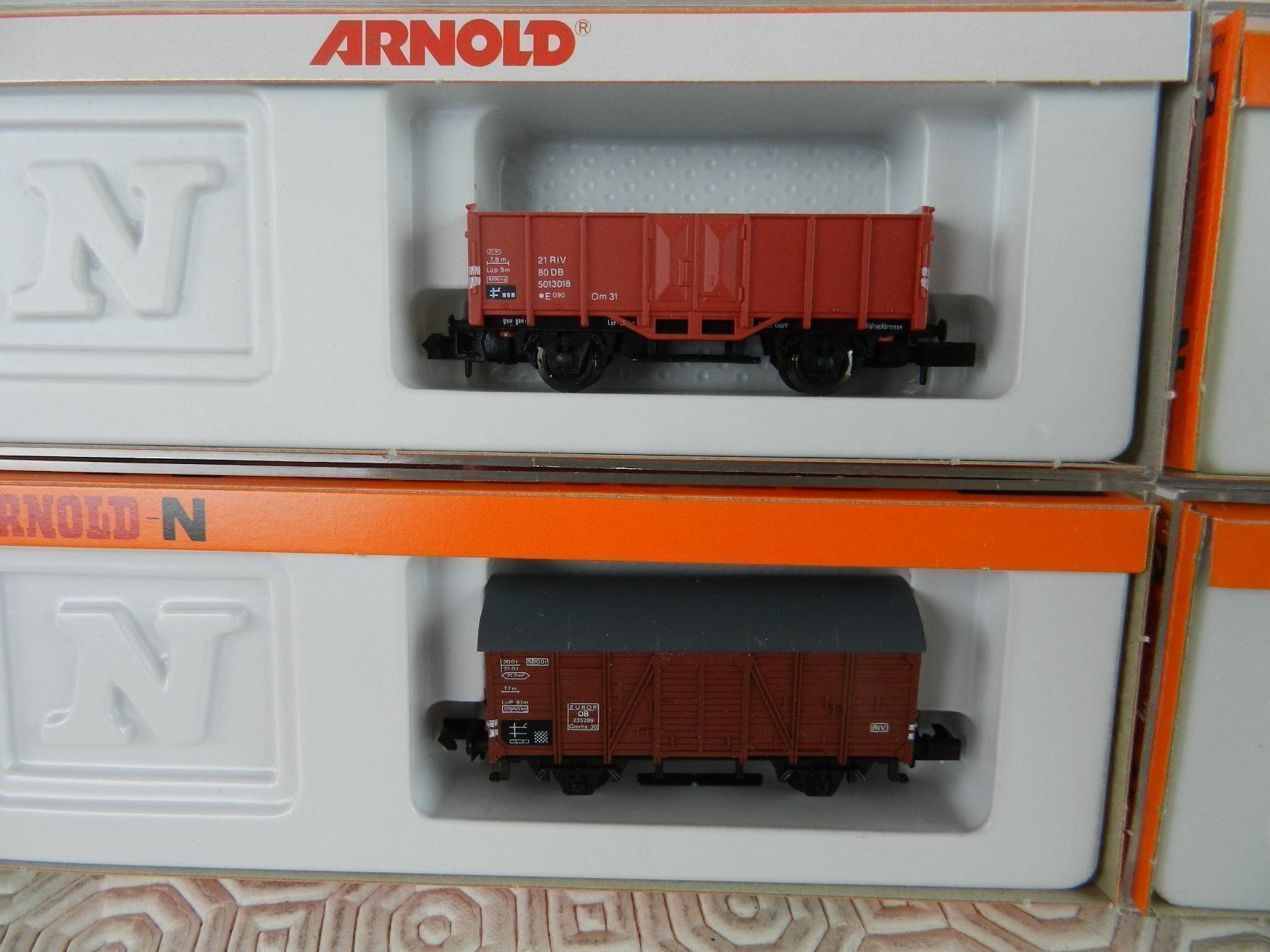 Arnold Modellini di ferrovie: N ARNOLD Güterwagen divers 4 St – Nuovo (secondo la descrizione) da Arzier-Le Muids venduto da elocin83 2