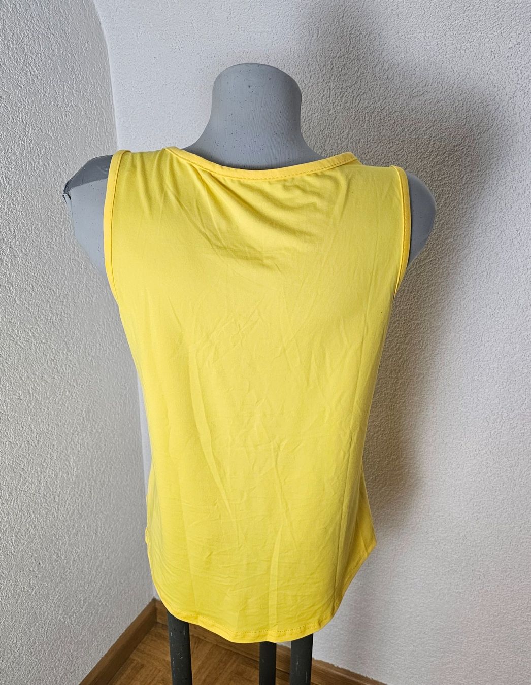Shein Top: newu. Top Gelb "Beach Please" gr. M – Nuovo (secondo la descrizione) da Füllinsdorf venduto da Sunnebliemli7 1