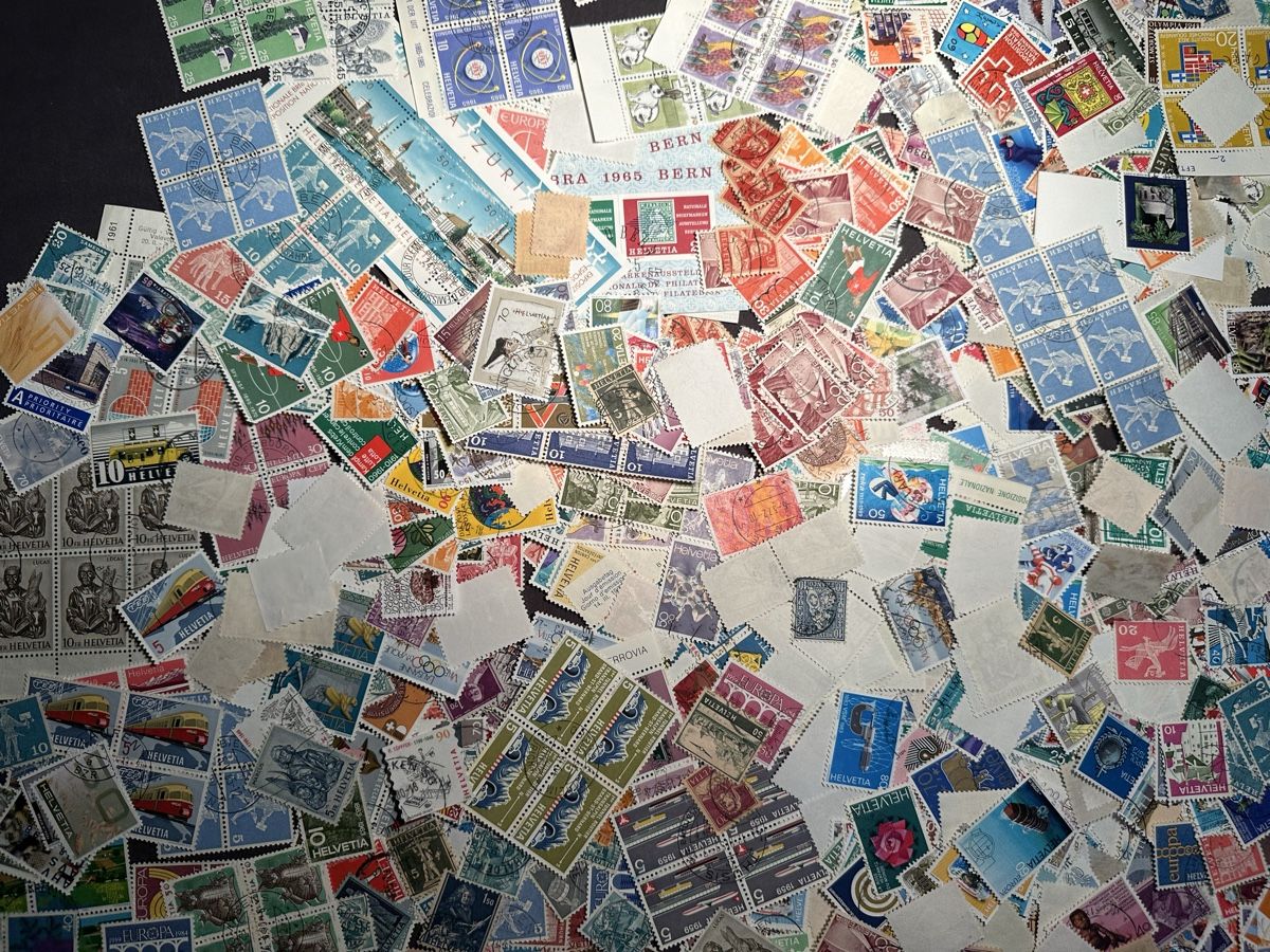 Alle Briefmarken: Viele Schweizer Briefmarken Lose Abgelöst - Sammlung – Gebraucht aus Stettfurt von 2442 4