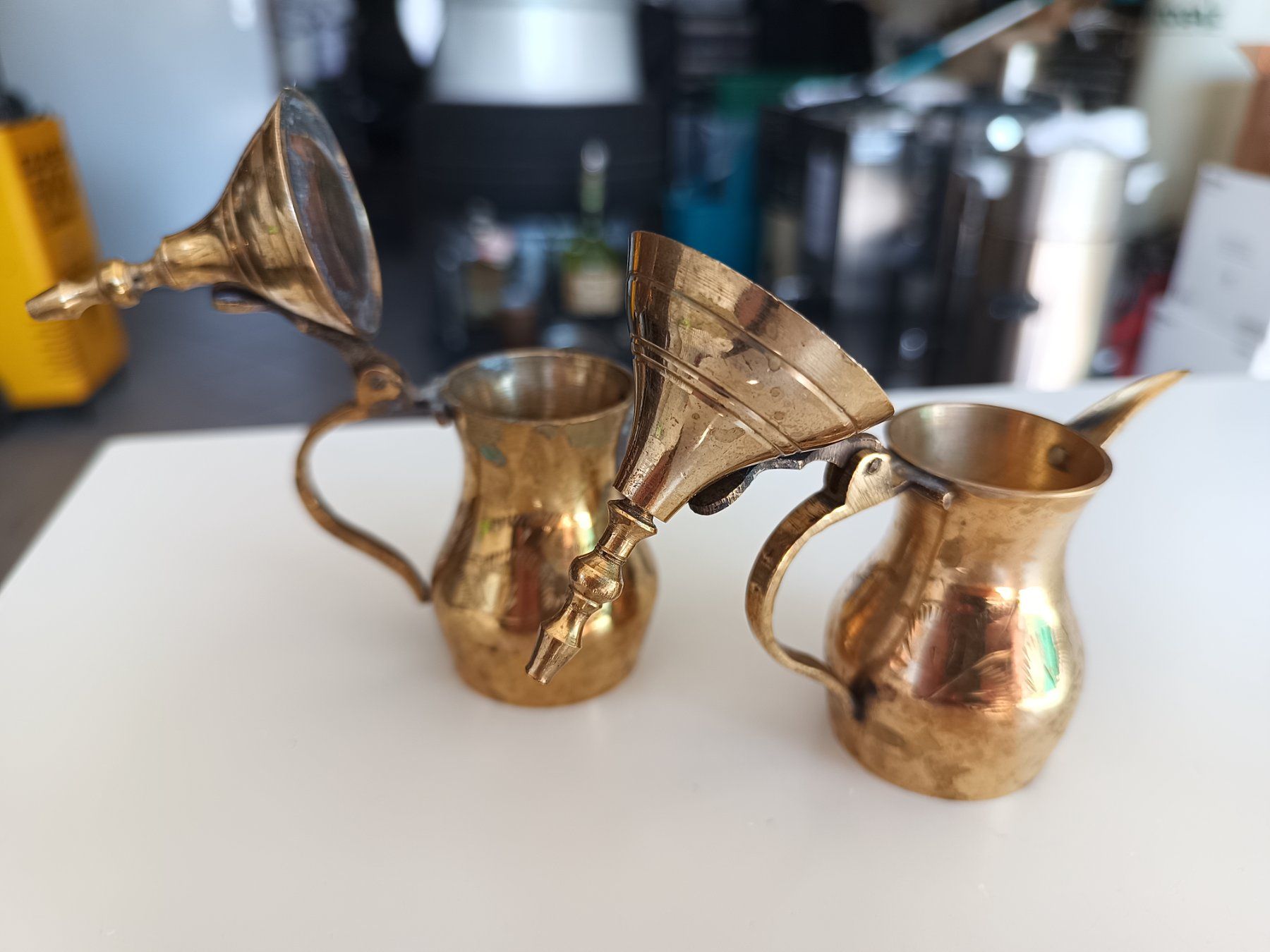 Teiere: Dallah Messing Kaffeekannen Orientalisch – Usato da Oberegg venduto da A-Z.Handel.Loehrer 5