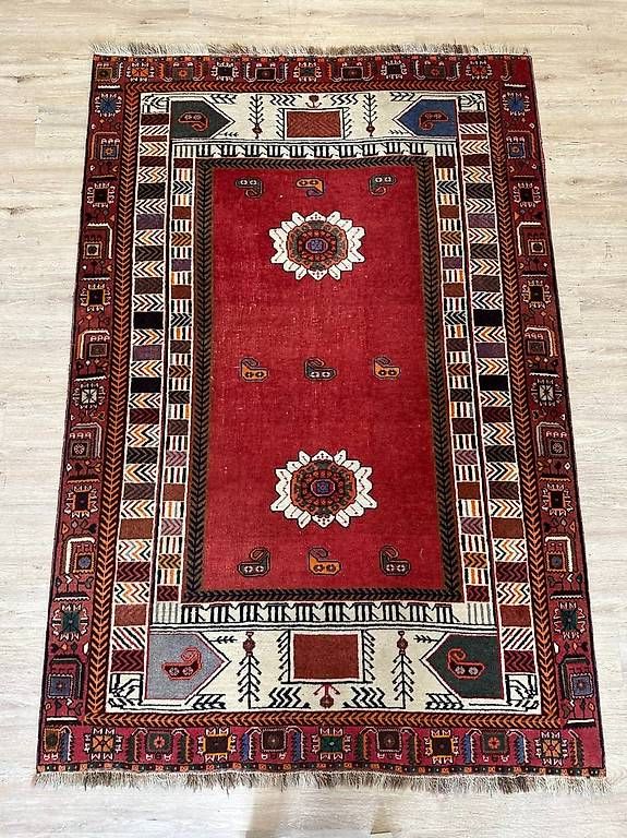 Tappeti: Vintage Orientteppich mit geometrischem Muster – Usato da Obernau venduto da Arche_Noah_Brocki