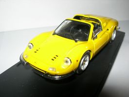 Ferrari Dino 246 GT-GTS  gelb * Bang 1:43