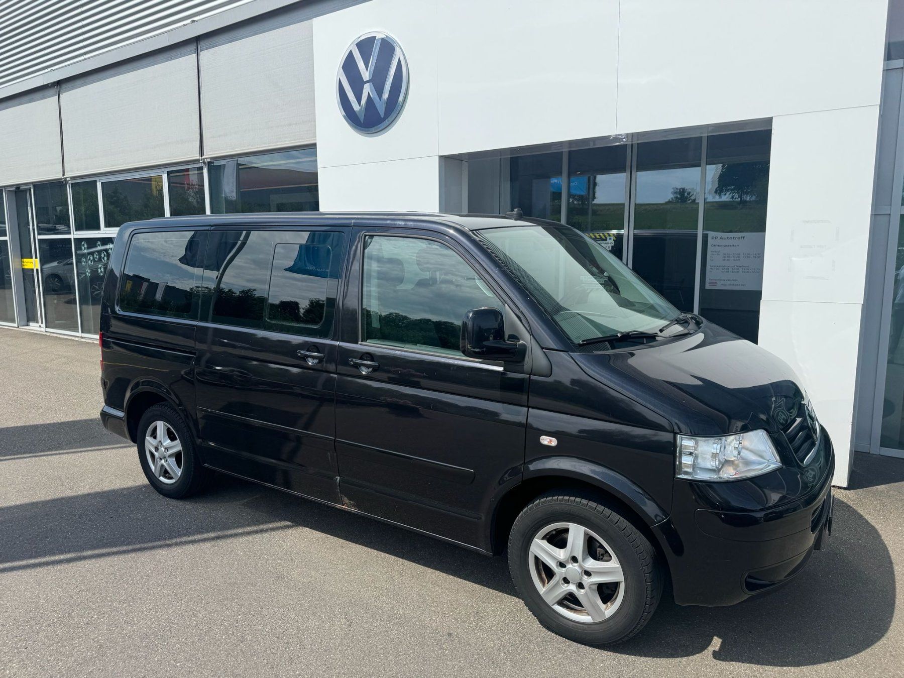 VW Automobili: VW T5 Multivan/2.5TDI/130PS/Handschaltung/4Motion 4x4 – Usato da Wittenbach venduto da rommel33