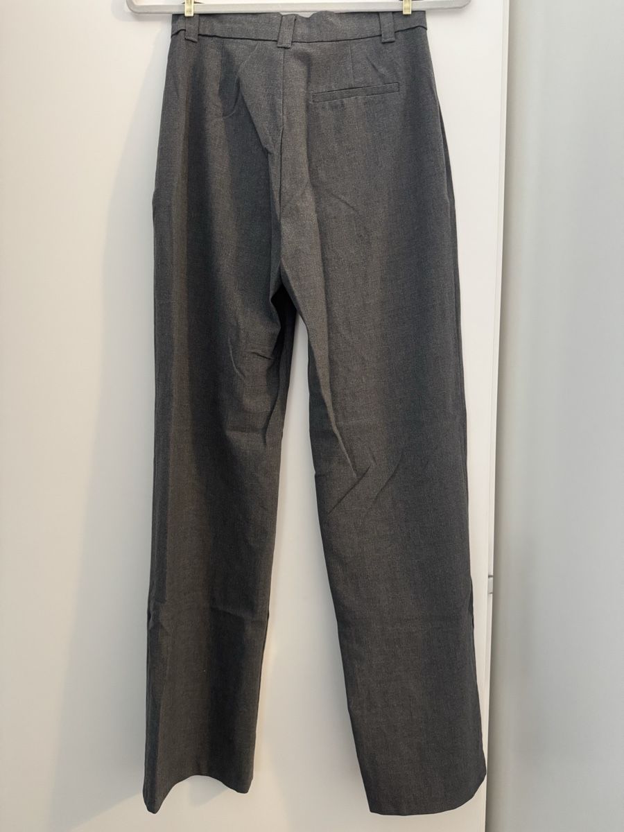 Pull&Bear Pantaloni: Pull&Bear Stoffhose, Gr. 34, Top Zustand – Usato da Neuenegg venduto da mel_5pnq 1