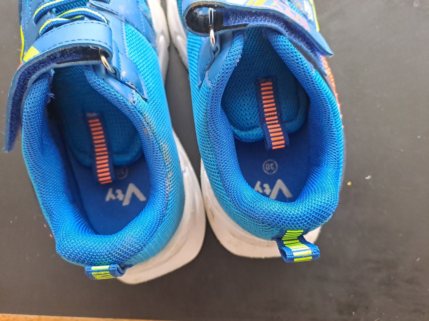 Landrover Scarpe per ragazze: Vty Halbschuh 30, blau-weiss, gebraucht – Difettoso da Glashütten venduto da Schwebefisch 2
