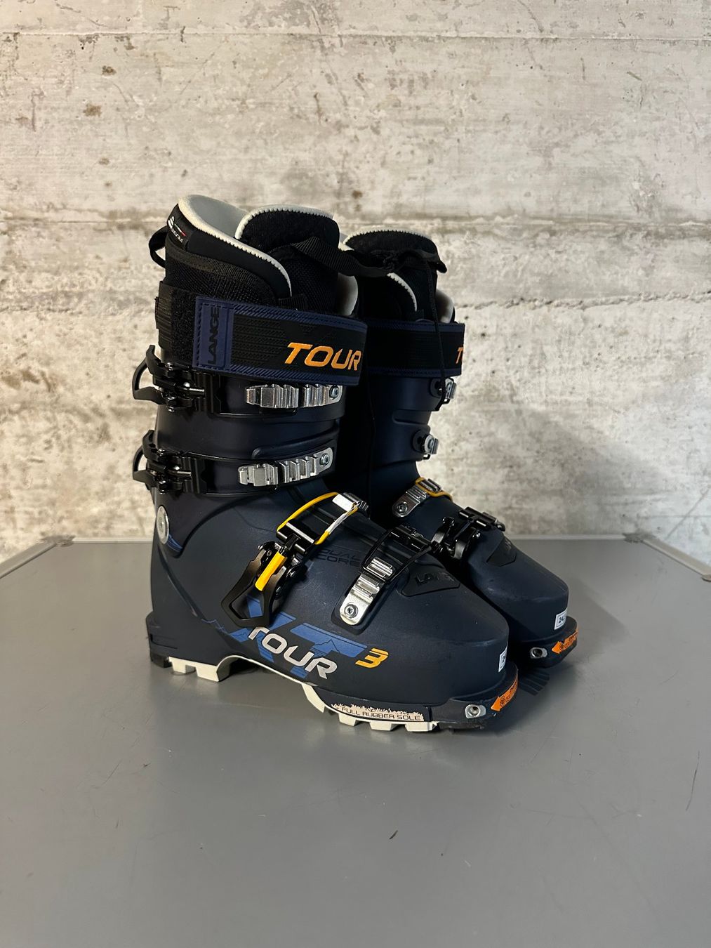 Lange Scarpe da uomo: Lange Tourenskischuhe 24.5 / 38 – Usato da Emmenbrücke venduto da karkarkar