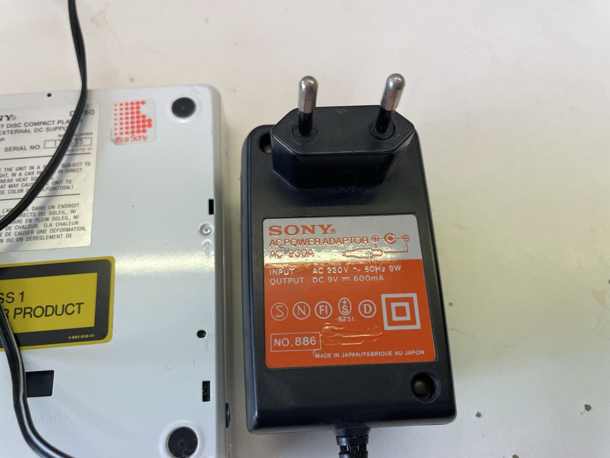 Sony Lecteur media portable: Sony Discman D-150 – Défectueux à Zürich par haeschesnonid 4
