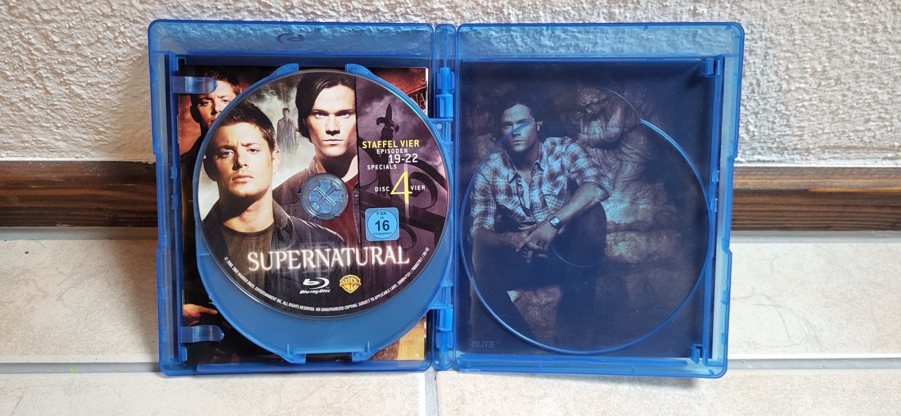 Tutti i DVDs: Blu Ray - Supernatural Staffel 4 – Usato da Münsingen venduto da Heroism2010 6