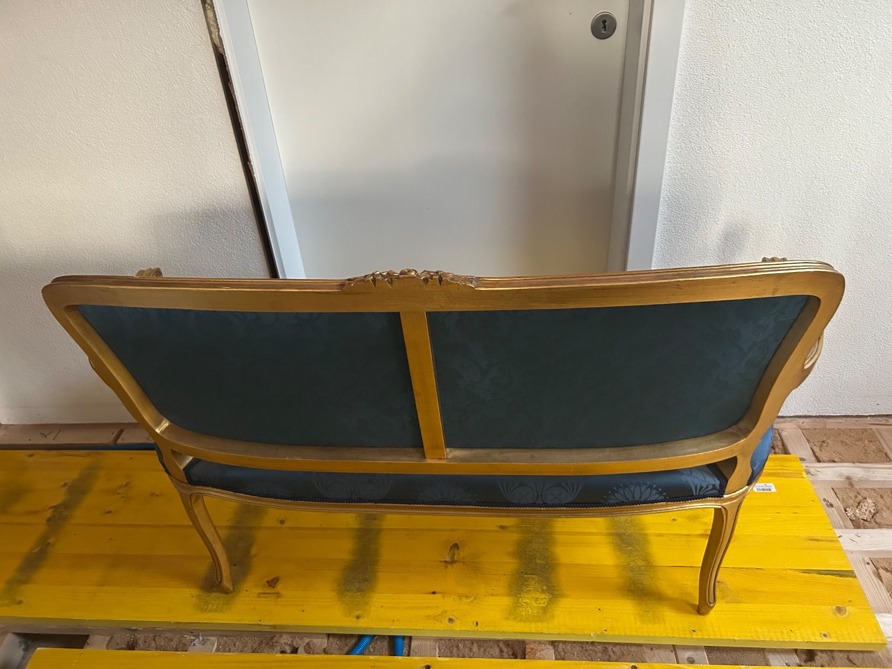 Poltrone: 🏆 Antikes Sofa(2-Sitzer)+Sessel/Massivholz/Goldverzierungen – Usato da Schattdorf venduto da wal_5l5t 3