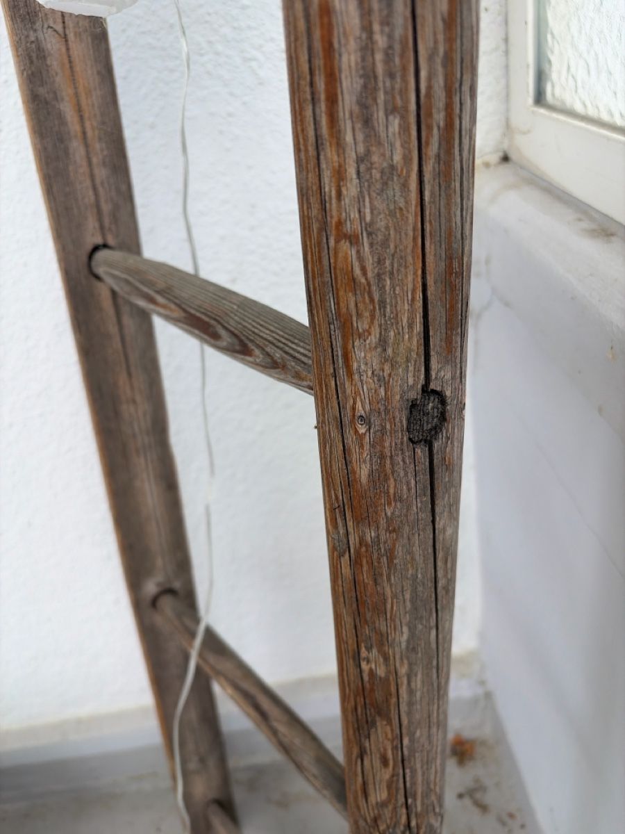 Echelles: Alte Holzleiter Dekoleiter  – D'occasion à Oberentfelden par Elifant 3