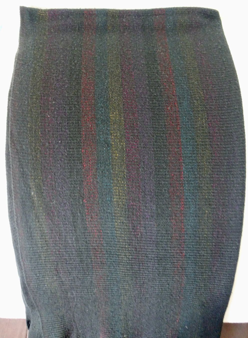 Sonstige Damenmode: Châle noir avec franges multicolores – Gebraucht aus Châtelaine von fil_7lqg 3