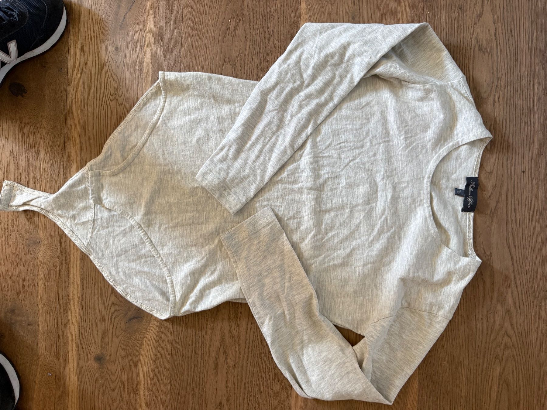 Lotti di vestiti: Kleider Paket M / L – Usato da Zürich venduto da Sashkica 6