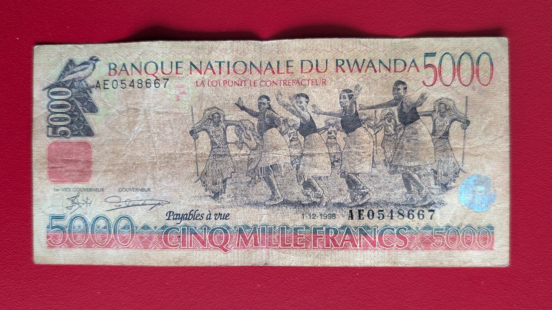Banconote: RWANDA RUANDA BANKNOTE 5000 FRANCS 1998 ZIRKULIERT – Usato da Düdingen venduto da Quartierstrasse