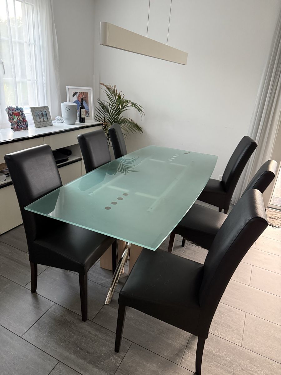 Set de table et chaises: Tisch mit 6 Stühlen – D'occasion à Fahrwangen par Cindarella82