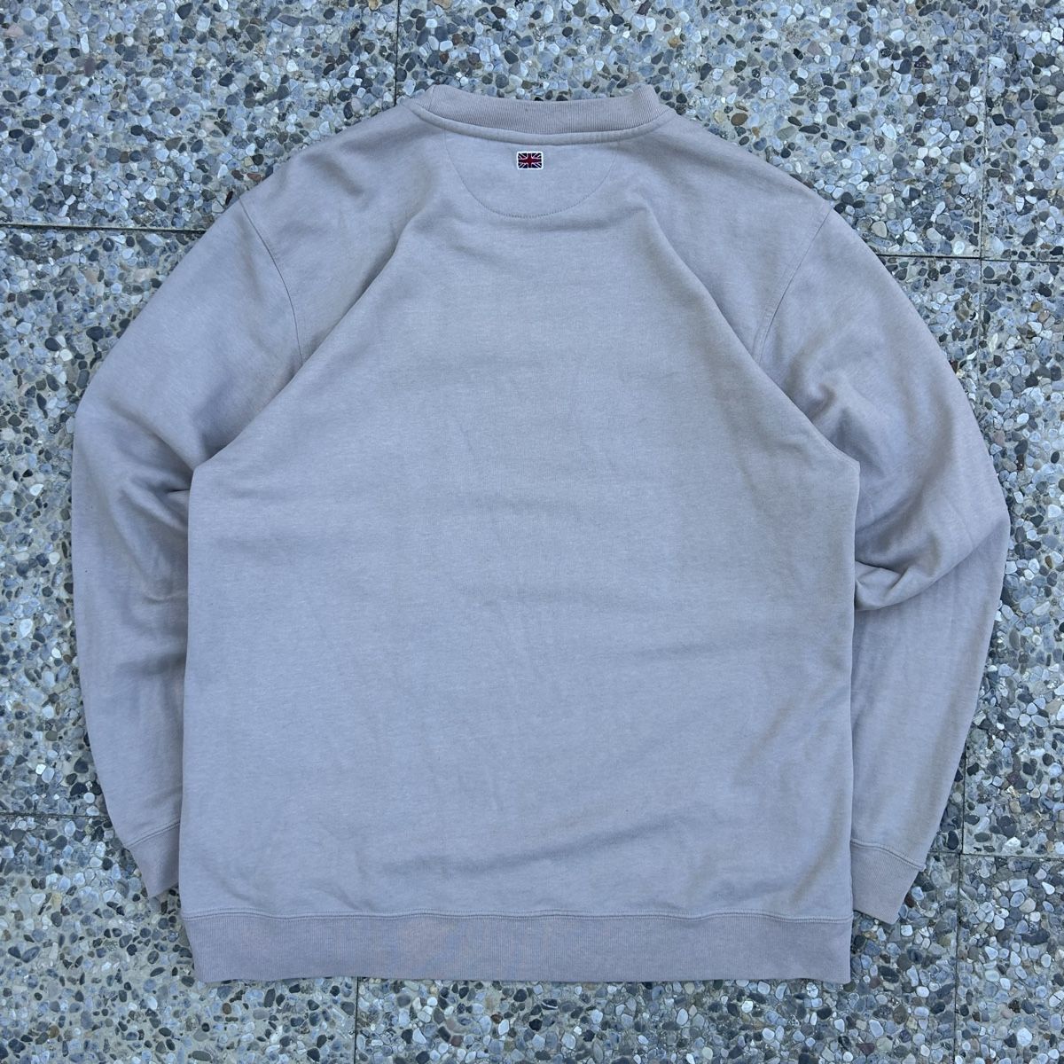 Reebok Maglioni & Felpe: Vintage Reebok embroiedered sweatshirt  – Usato da brent venduto da fukusapes 3