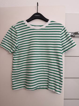 Zara gestreiftes T-Shirt, weiss/grün, Grösse M.
