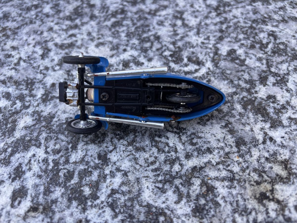 Modellini d'auto: Blaues Vintage-Rennauto Modellauto Nr. 9 – Usato da Bern venduto da justbetter 1