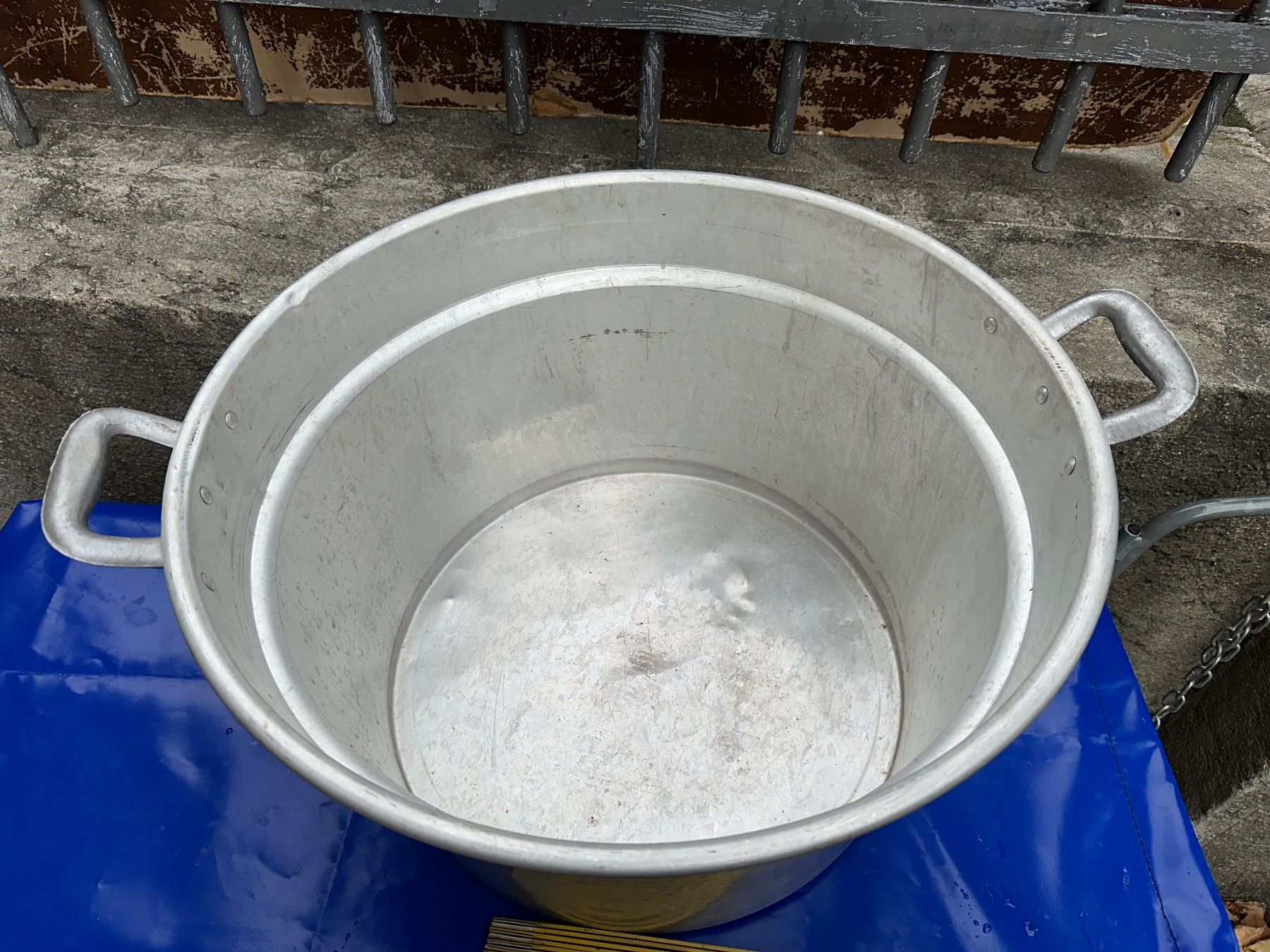 Pentole: Metalltopf ca. 75Liter !  Alukessel Gartengefäss – Usato da Zürich venduto da atlantis77 1
