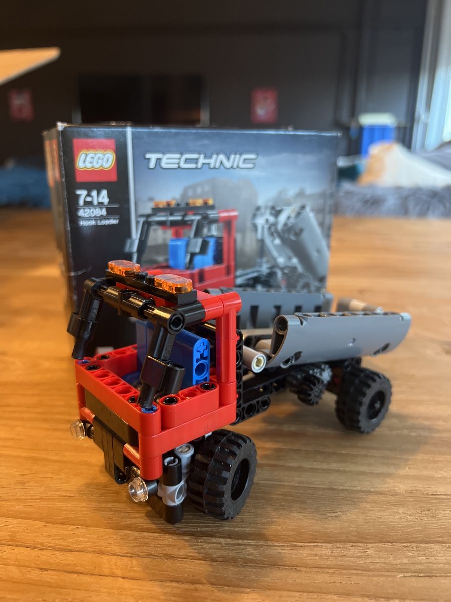 Lego Kit di costruzioni: Lego Technic Hook Loader 42084 – Usato da Künten venduto da Spike17