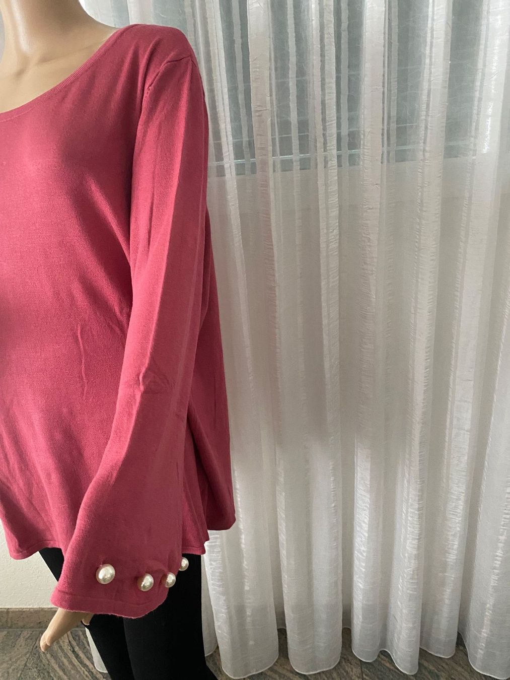 Maglioni & Felpe: MUST HAVE - stylischer Pullover mit Perlen, Beere, 48/50 – Nuovo e nell'imballaggio originale da Winkel venduto da ferrari2022