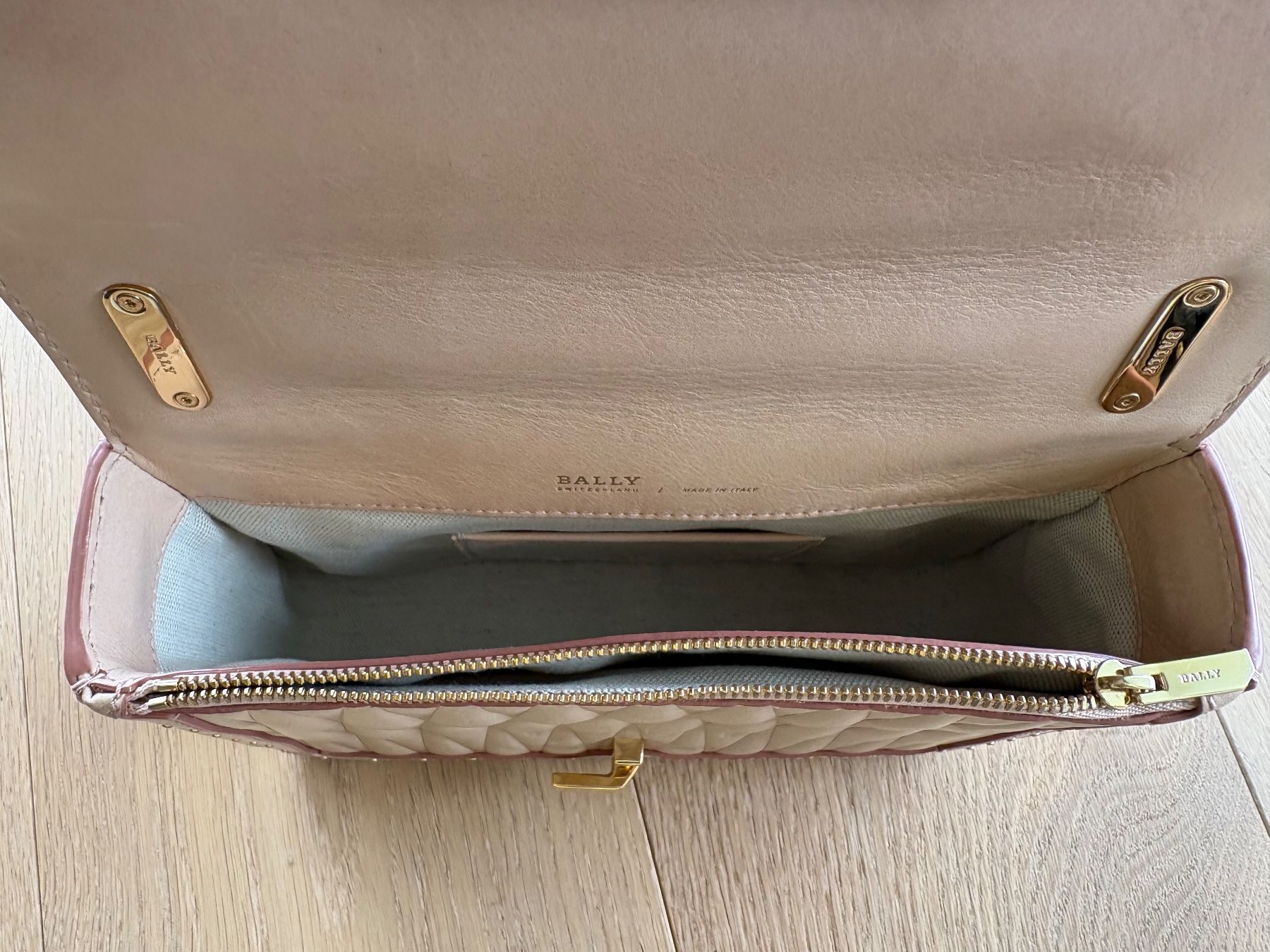 Borse da donna: Elegante Bally Tasche, neuwertig, hellrosa – Usato da Mammern venduto da Rustini 2