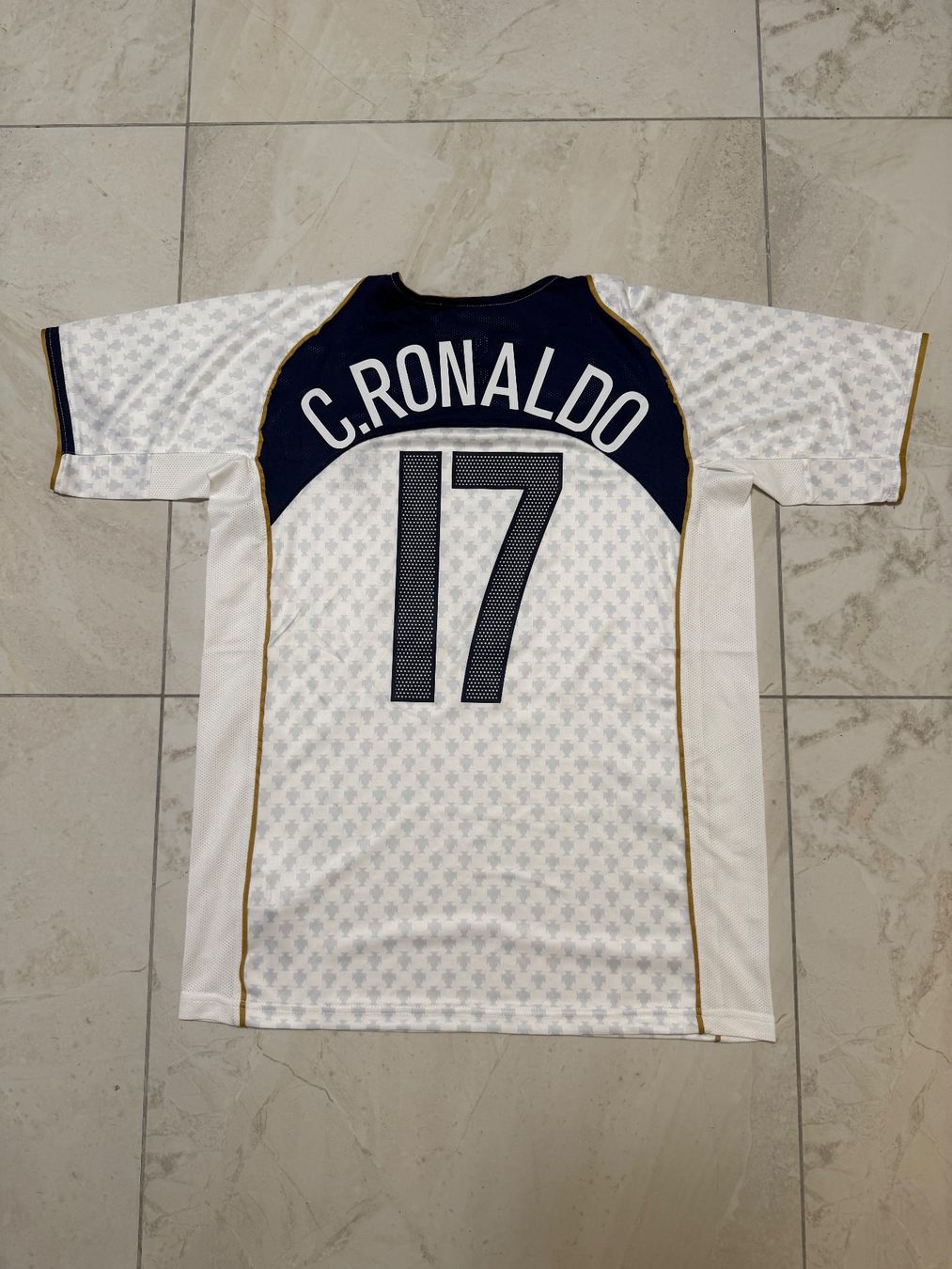 Canottiere & Pantaloni: Portugal C. Ronaldo Trikot – Nuovo (secondo la descrizione) da Bronschhofen venduto da leo_99hp 1