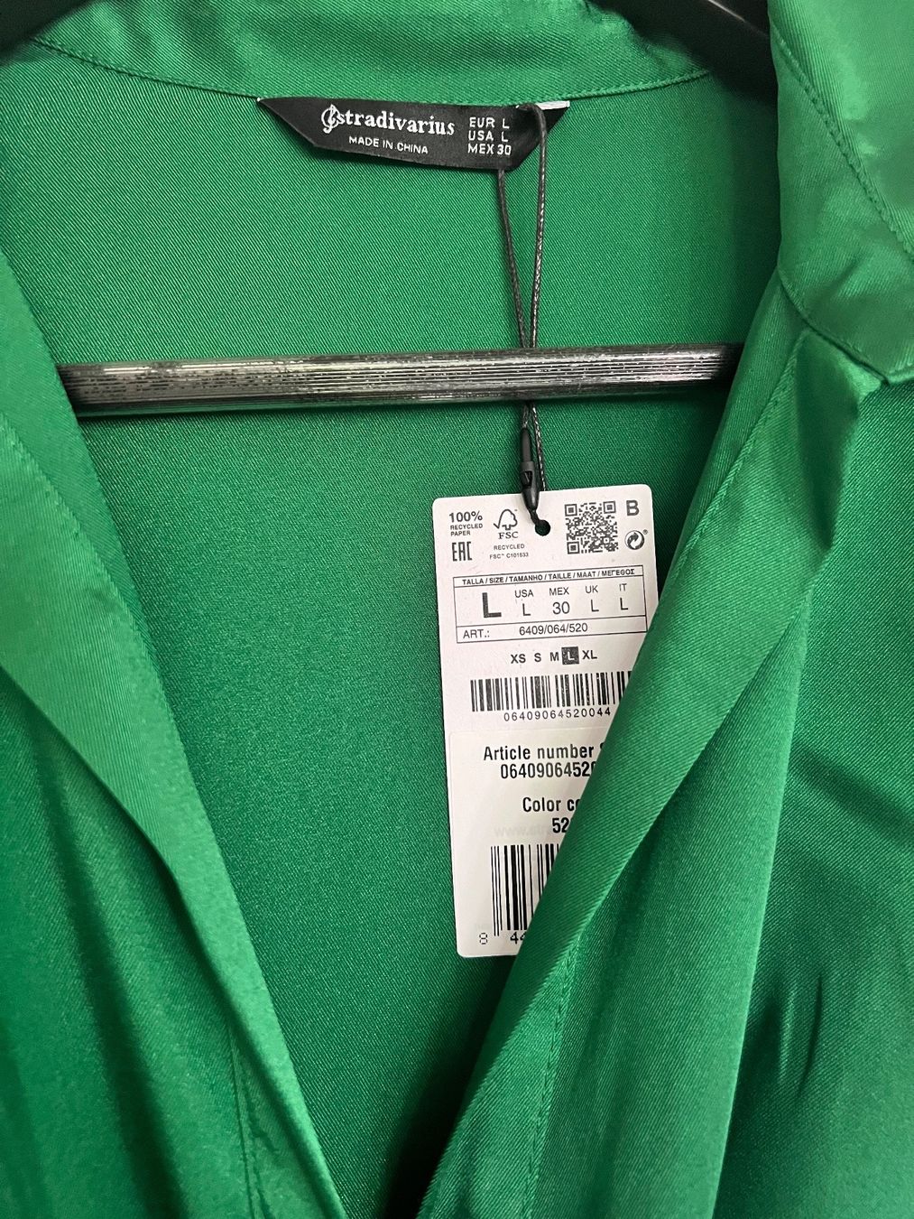 Robes: Stradivarius Satin Kleid / Grösse L – Neuf (Voir description) à Effretikon par YaMn 2