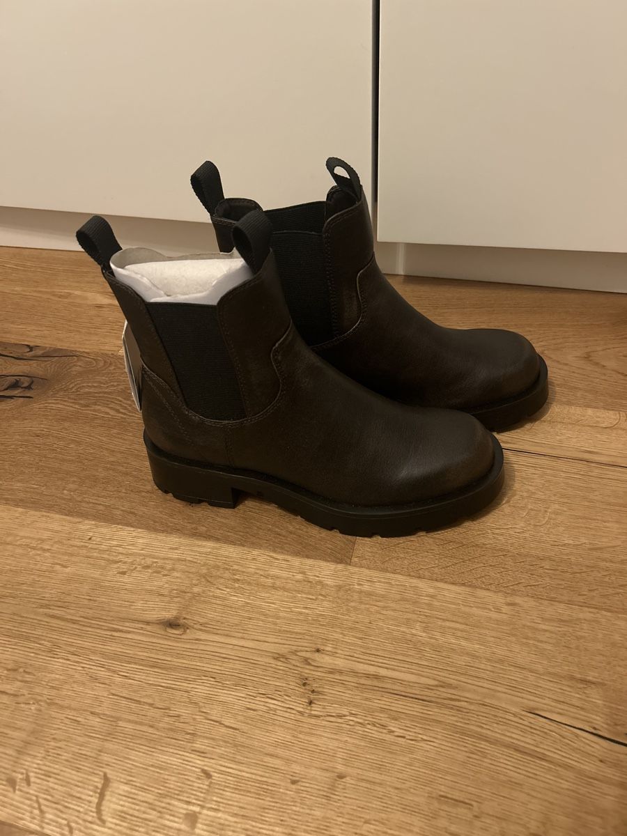 Zara Scarpe da donna: ZARA Stiefel (Grösse 37 - nie getragen) – Nuovo e nell'imballaggio originale da Olten venduto da Alina_9jxy 1