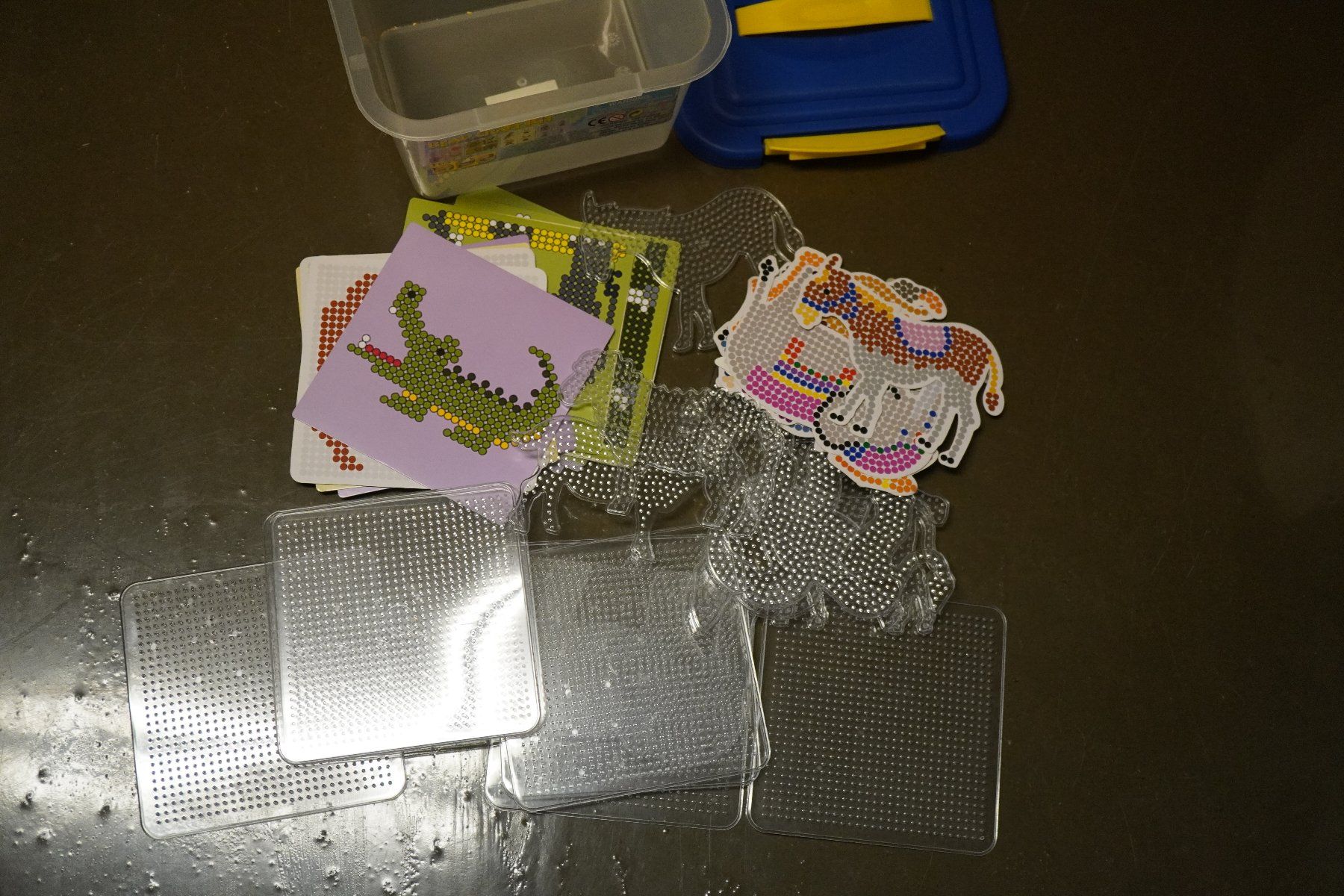 Kit bricolage: Steckplatten Bügelperlen XXL  Set     ab 5.- – Usato da Eschenbach SG venduto da craniums 2