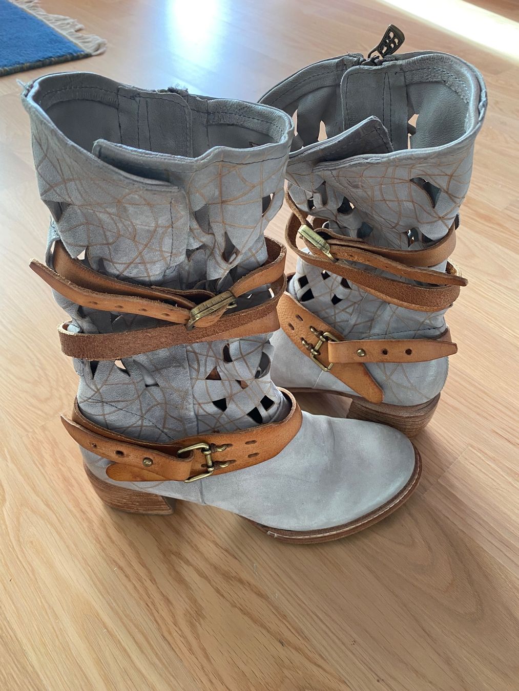 A.S.98 Scarpe da donna: Bottes A.S.98 taille 37 – Usato da Clarens venduto da OptitesJoliesChoses 2