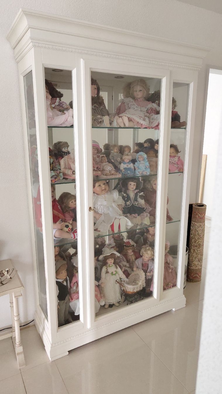 Scaffali: Weisser Vitrinenschrank – Usato da Märwil venduto da tam_wrv6 1