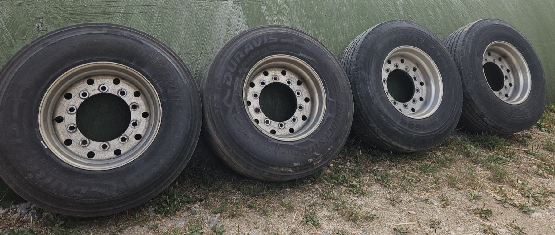 Pneumatici & Ruote complete: LKW-Räder, 4 Scheibenräder 385/65R22.5 – Usato da Vallorbe venduto da SMBS1
