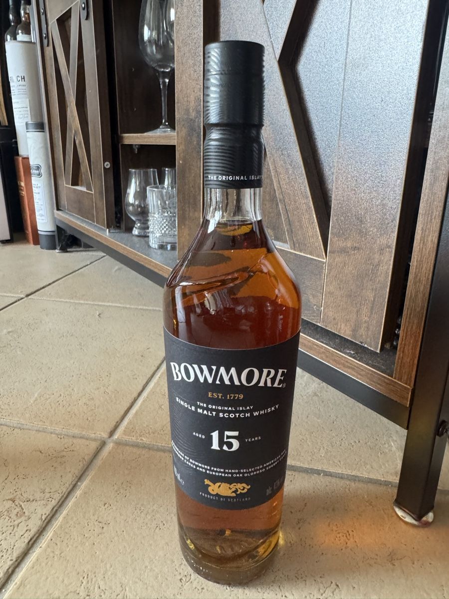 Bowmore Bevande alcoliche: Bowmore 15 Jahre Islay Single Malt 7ocl – Nuovo e nell'imballaggio originale da Hergiswil NW venduto da wert721 1
