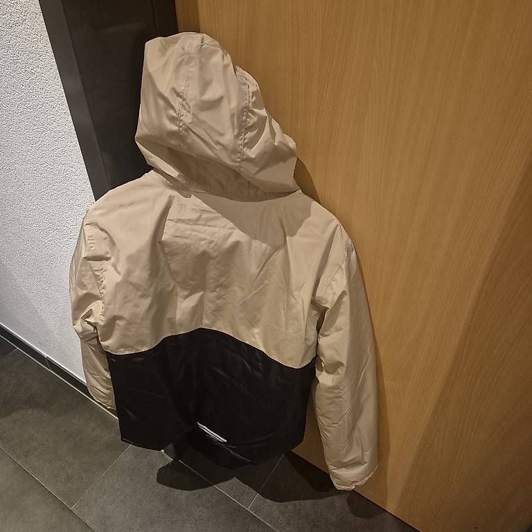 Vestes: Giacca inverno – Neuf avec emballage d'origine à Bellinzona par pol_8nkm