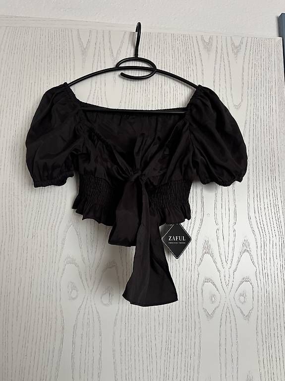 Blusen: Oberteil schwarz neu xs – Neu und originalverpackt aus Fislisbach von secondhandF 1