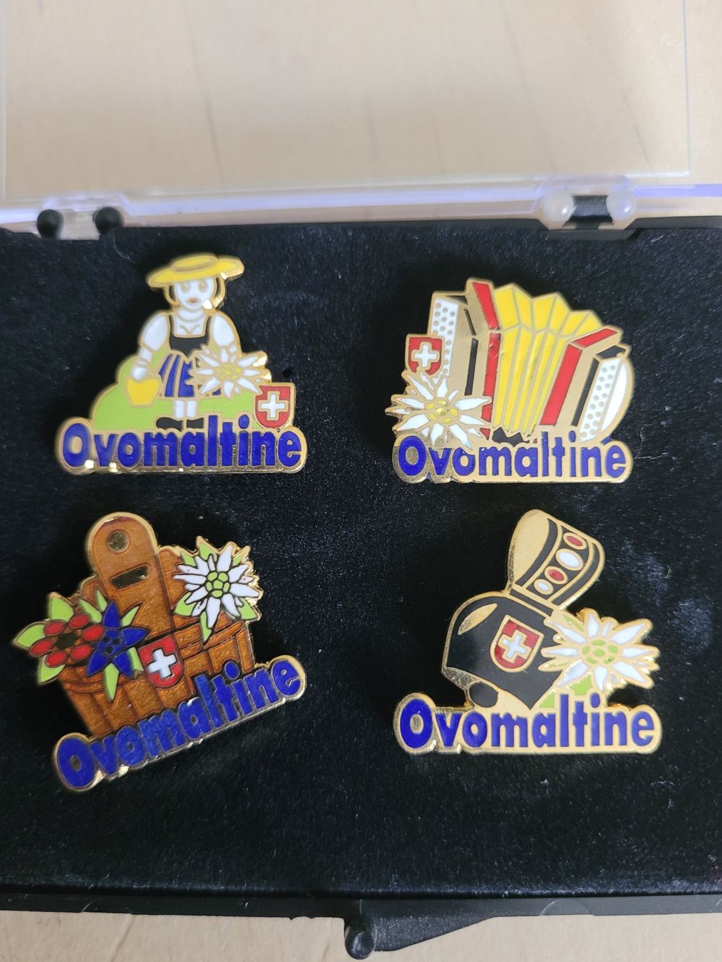 Ovomaltine Plaketten & Abzeichen: Pin – Gebraucht aus Schwarzenburg von Obofi