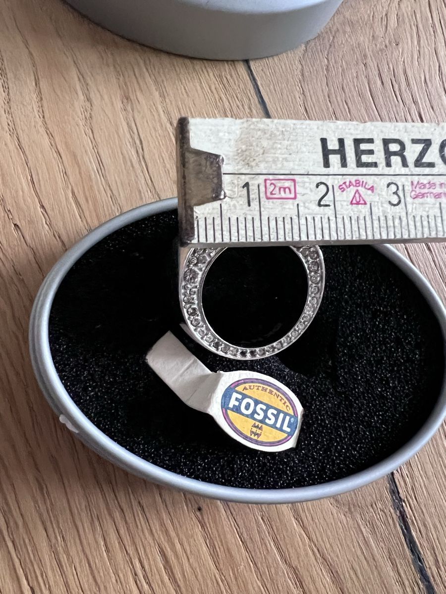 Anelli: Fossil Ring, Silber mit Strass, vintage mit Originalbox – Usato da Steckborn venduto da Holiday66 3