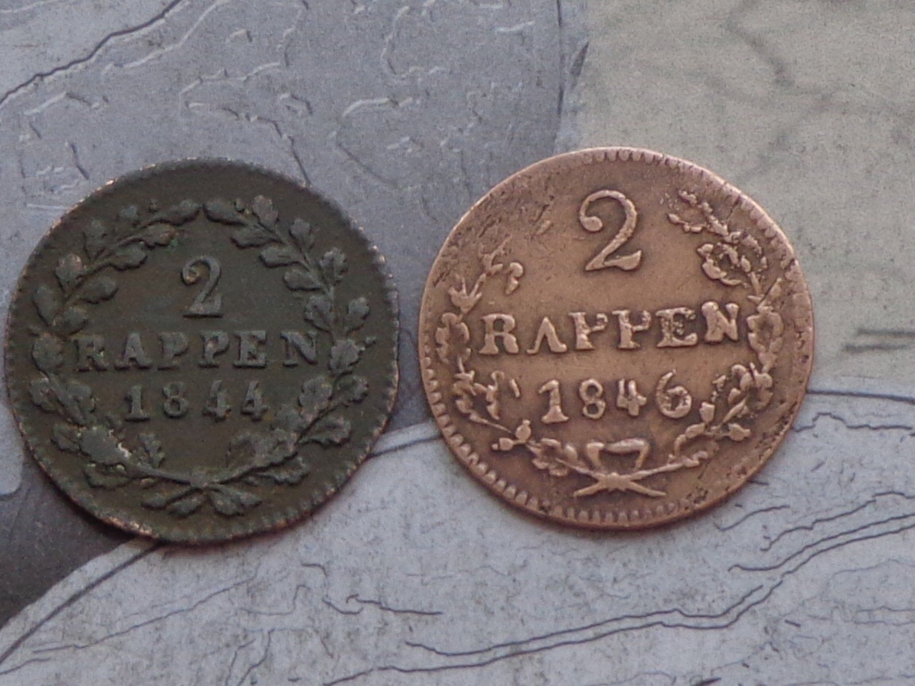 Tutti le monete: 2 x 2 Rappen Schwyz 1844 - 1846 – Usato da Pully venduto da UCA01