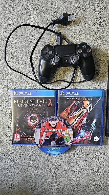 Sony Console: Playstation 4 Pro 1T + Controller – Usato da Sils im Domleschg venduto da Colin.Grischott 1
