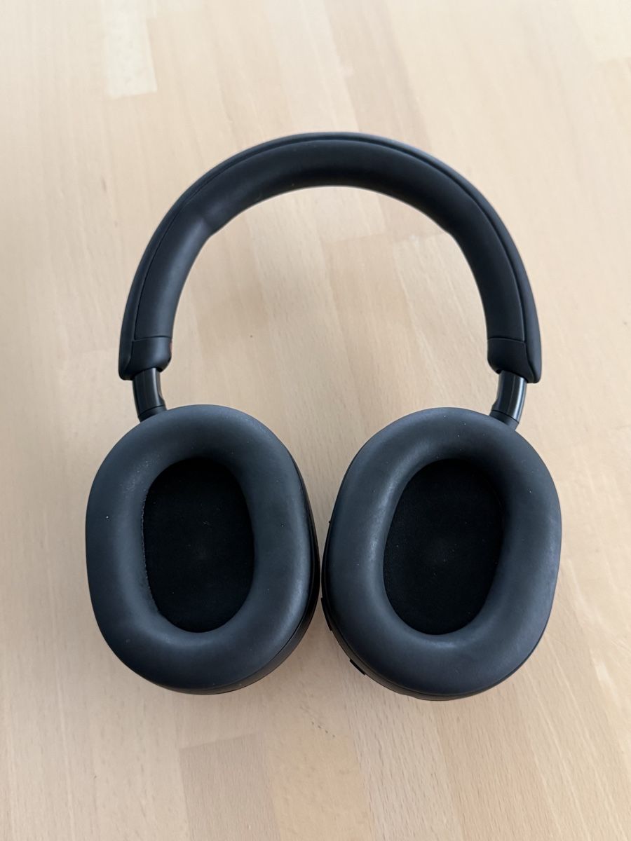 Sony Cuffie: SONY WH-1000XM5 schwarz – Usato da Langenthal venduto da fleurlumineuse 1