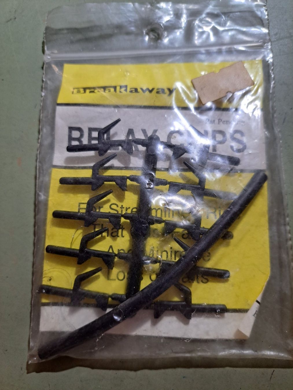 PCs: Breakaway Relay Clips – Neu und originalverpackt aus Fribourg von versus702