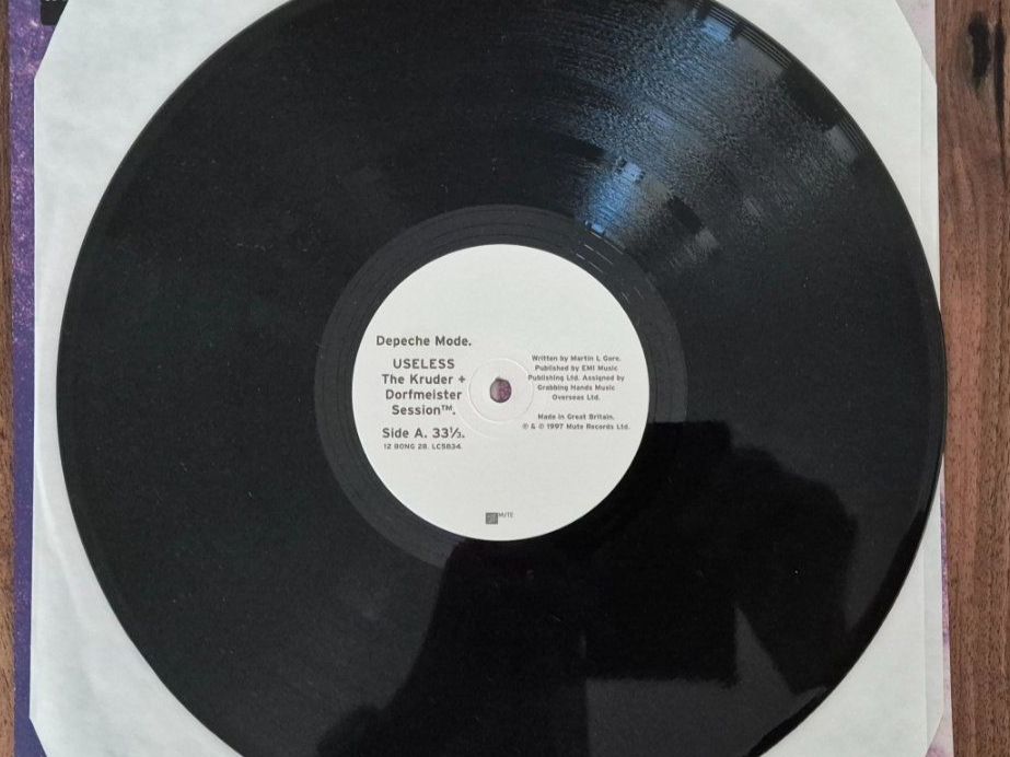 Vinyles: Depeche Mode Useless – D'occasion à Emmenbrücke par eneredi 2