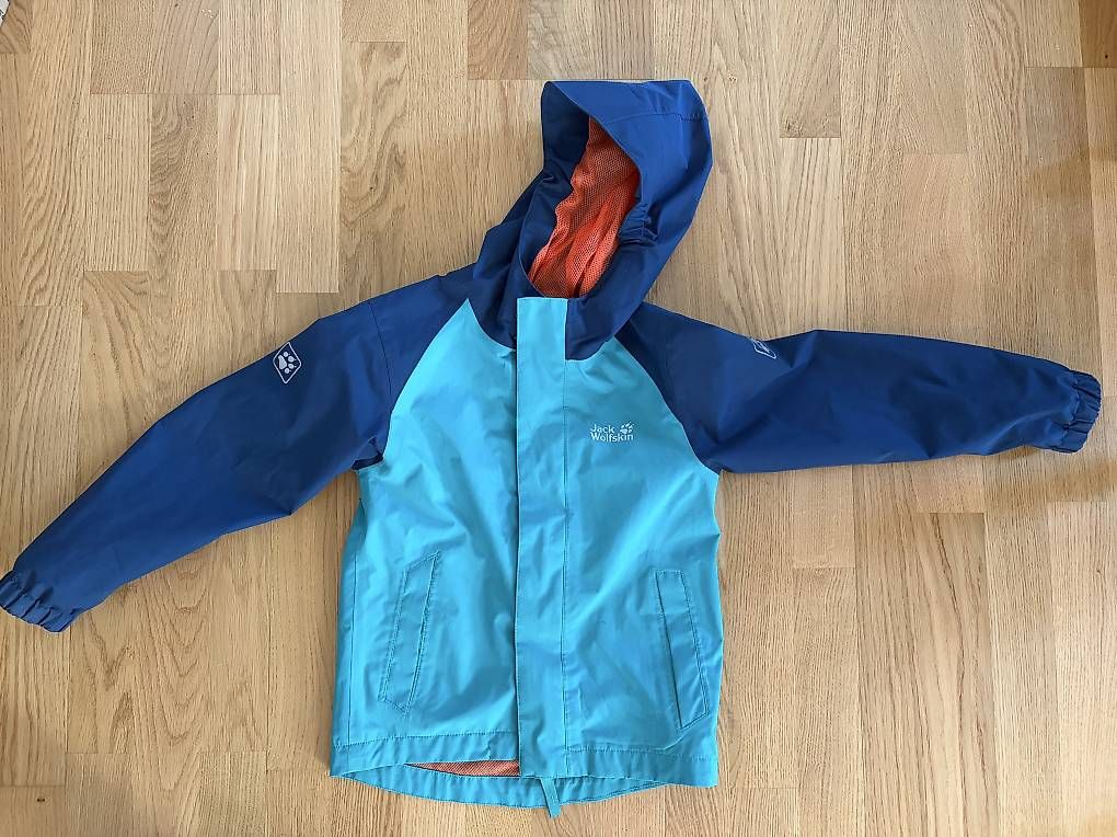Jack Wolfskin Vestes & Manteaux: Regenjacke Jack Wolfskin  Gr 116 – D'occasion à Zürich par aqualina77