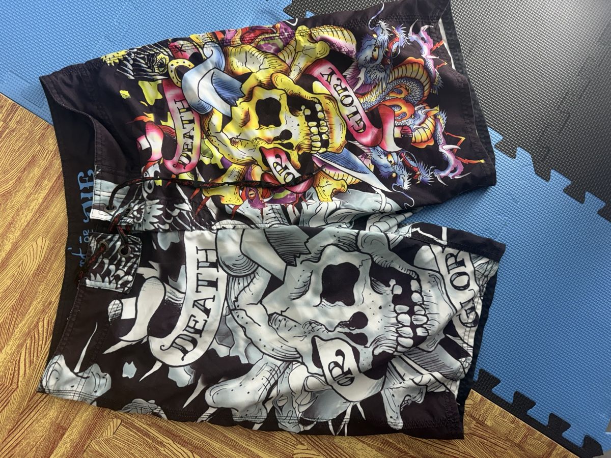 Ed Hardy Costumi da bagno: Ed Hardy Badehosen grösse L – Nuovo (secondo la descrizione) da Wynau venduto da Ziegler_Secondhand 1