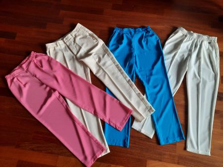 4 Stück Damen Hose Gr. S/36 - ein Preis !