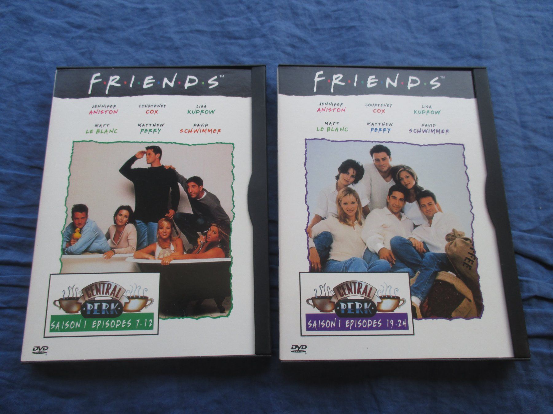 Tutti i DVDs: lot de 2 dvd : Friends, saison 1 – Usato da Colombier NE venduto da Nevenma
